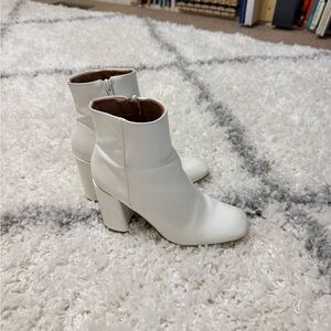 Elegant White Ankle Boots